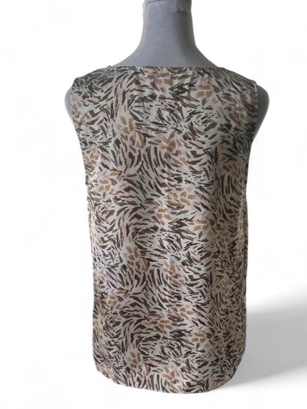 Nine West brown and beige abstract leaf-like pattern blouse in XS - Picture 4 of 5